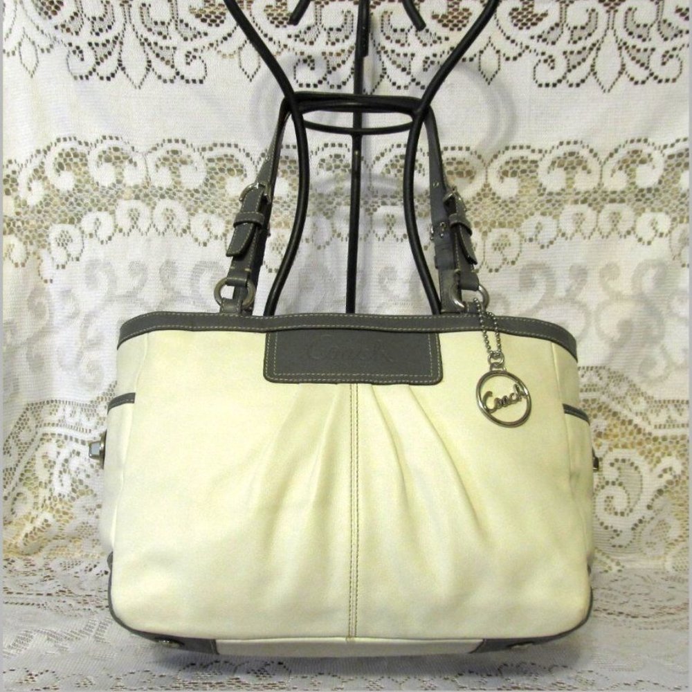 Coach Pleated Leather East/West Gallery Tote Bag Purse-13759